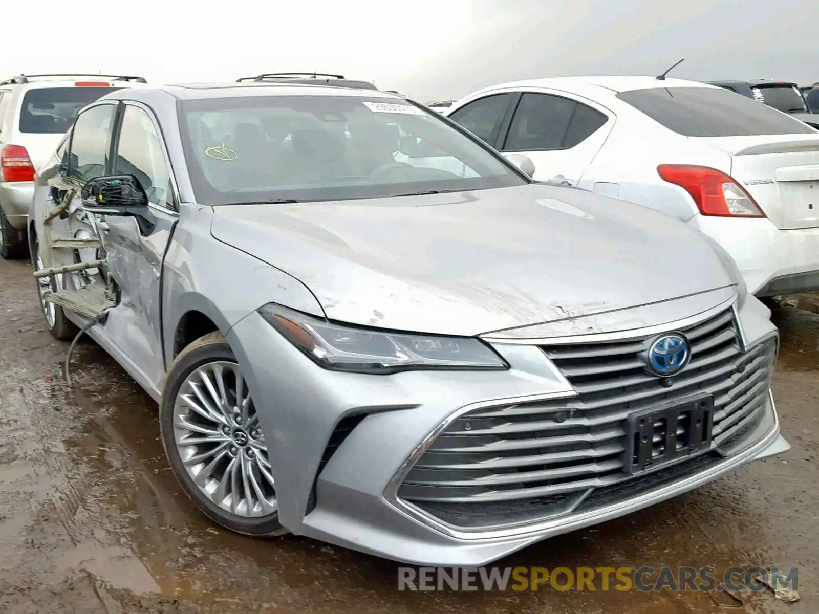 1 Photograph of a damaged car 4T1B21FBXKU004615 TOYOTA AVALON 2019