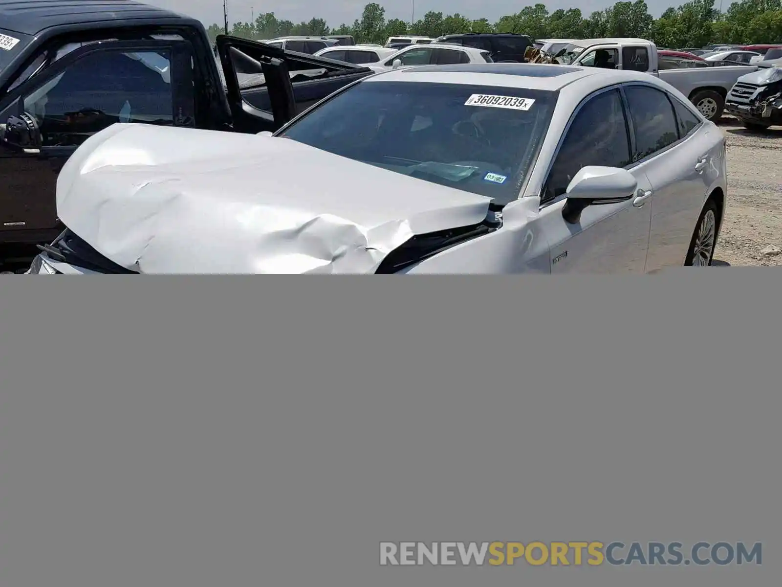 2 Photograph of a damaged car 4T1B21FBXKU008163 TOYOTA AVALON 2019