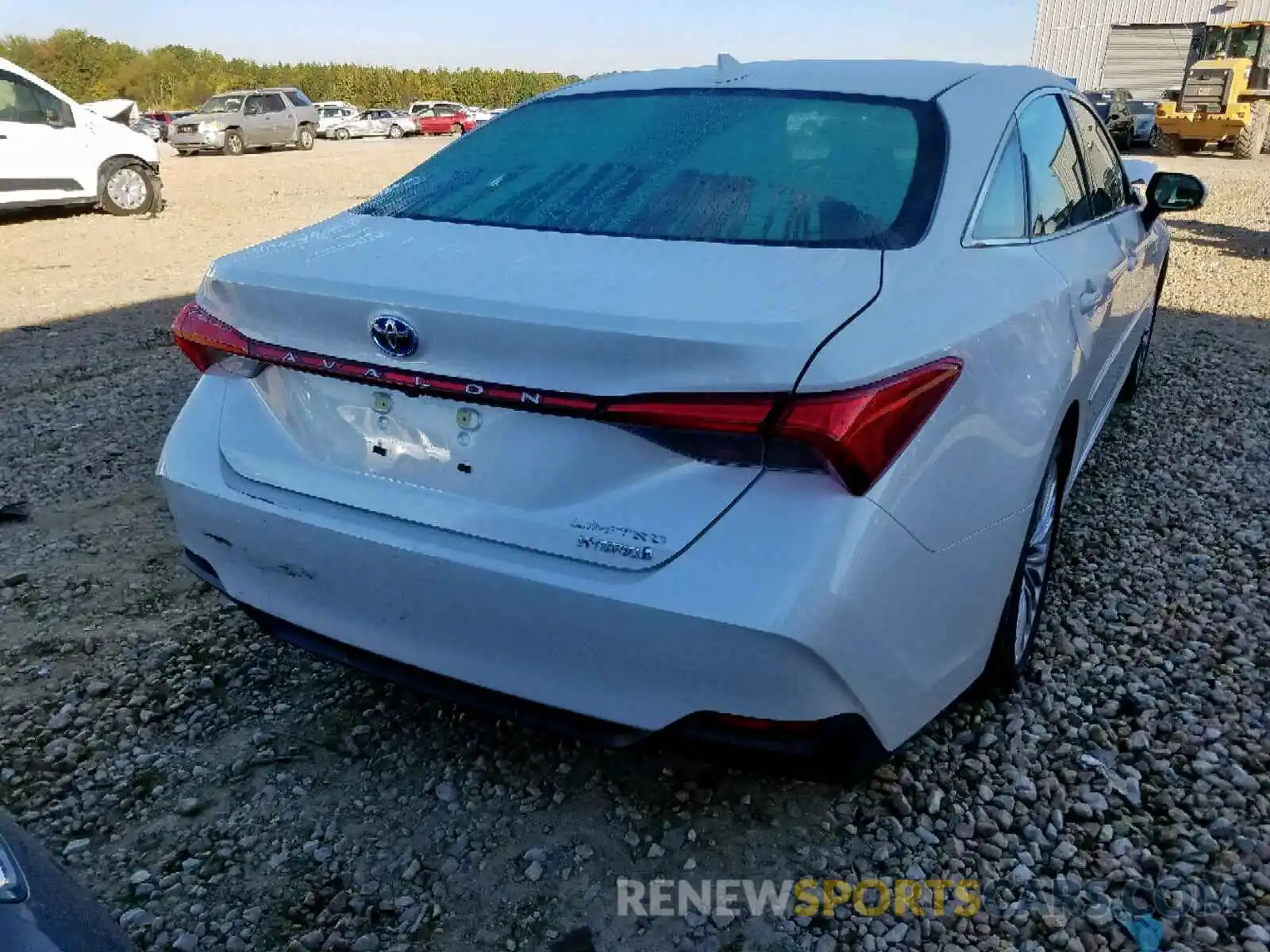 4 Photograph of a damaged car 4T1B21FBXKU011788 TOYOTA AVALON 2019