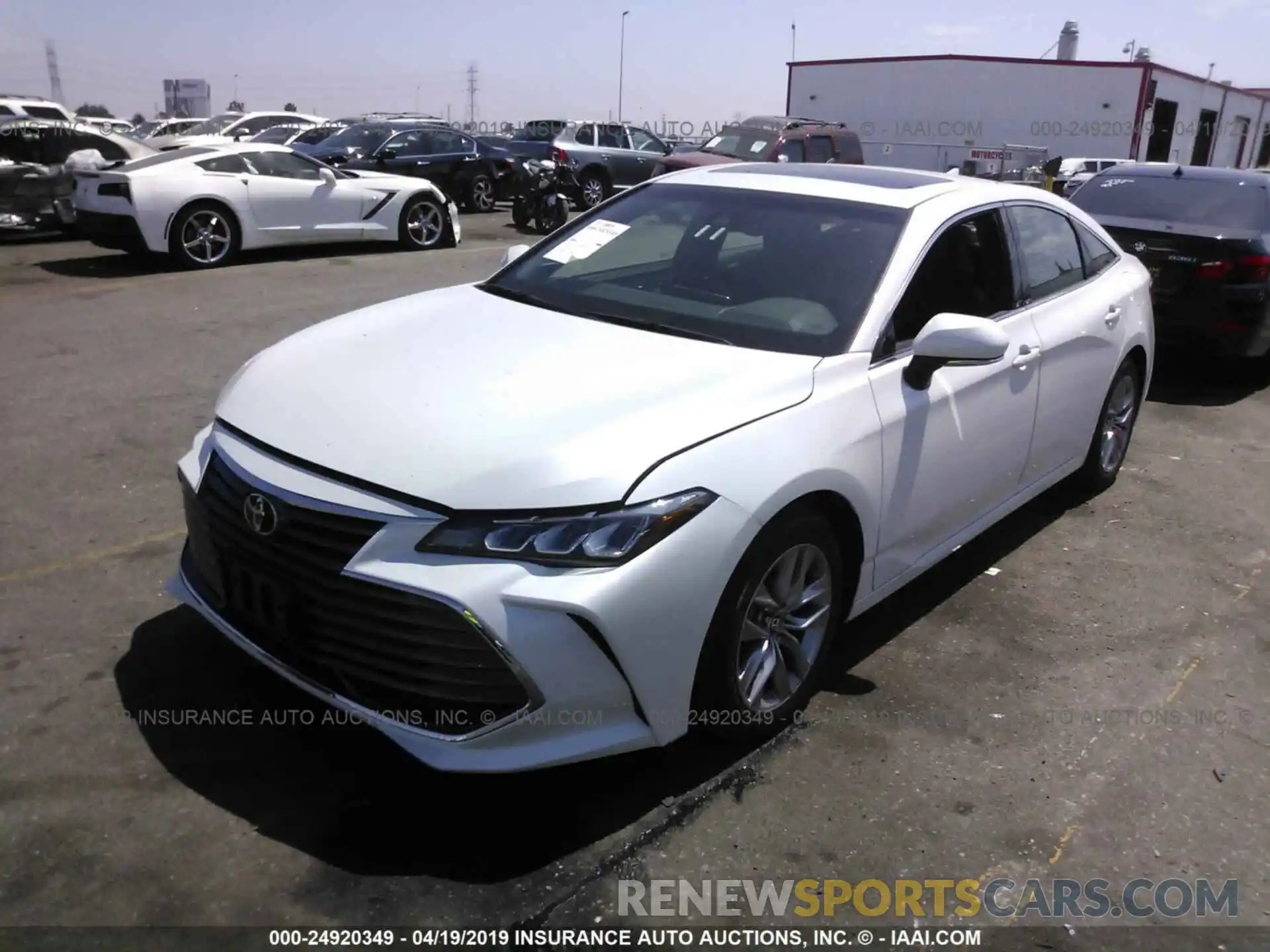 2 Photograph of a damaged car 4T1BZ1FB0KU001850 TOYOTA AVALON 2019