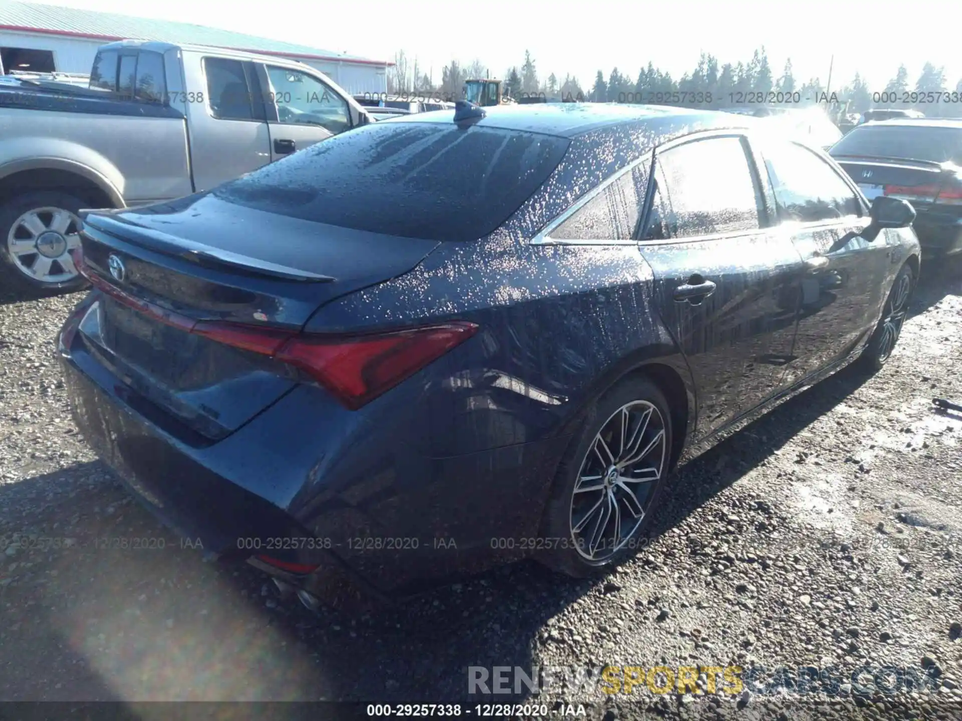 4 Photograph of a damaged car 4T1BZ1FB0KU003677 TOYOTA AVALON 2019