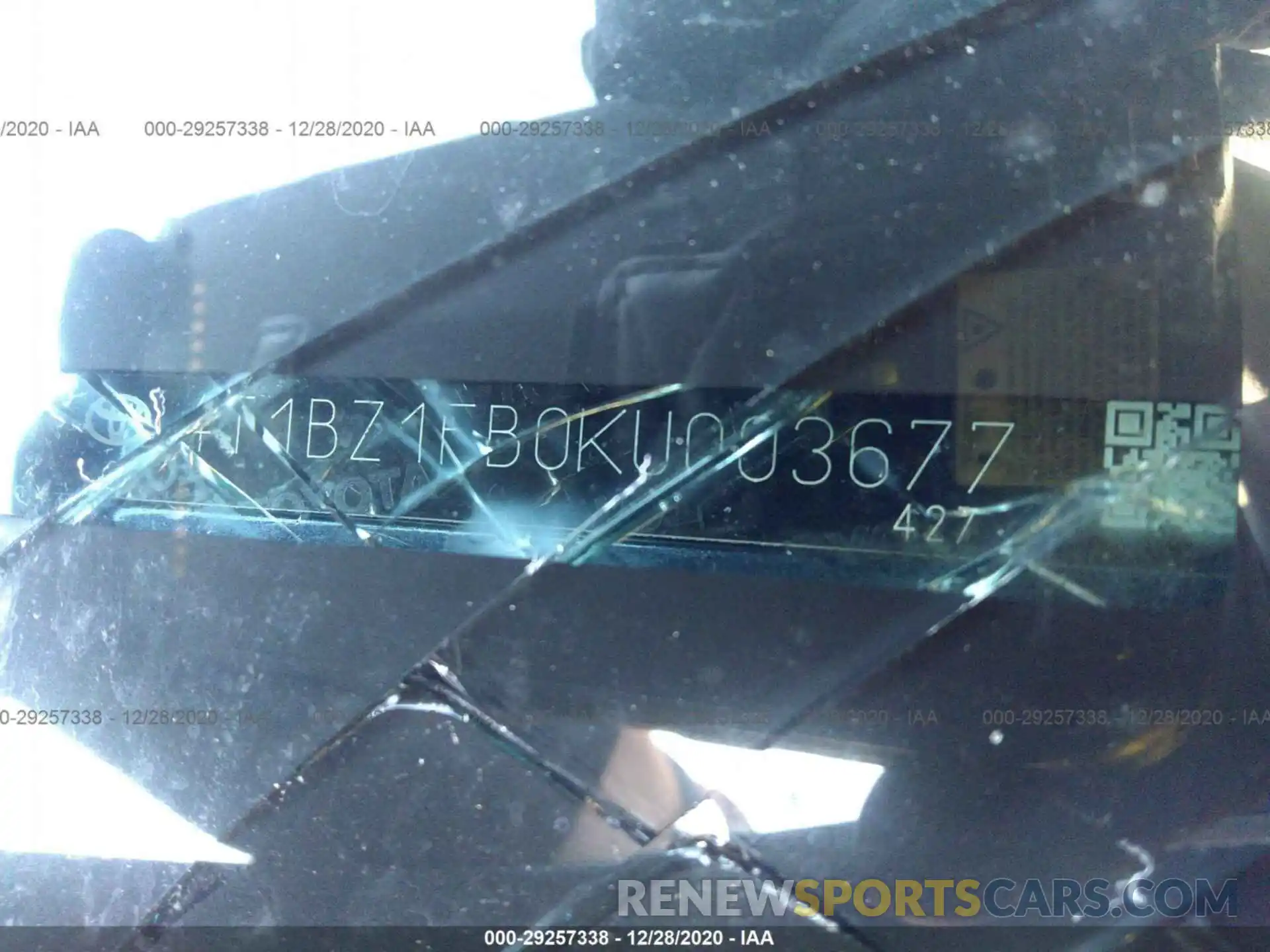 9 Photograph of a damaged car 4T1BZ1FB0KU003677 TOYOTA AVALON 2019