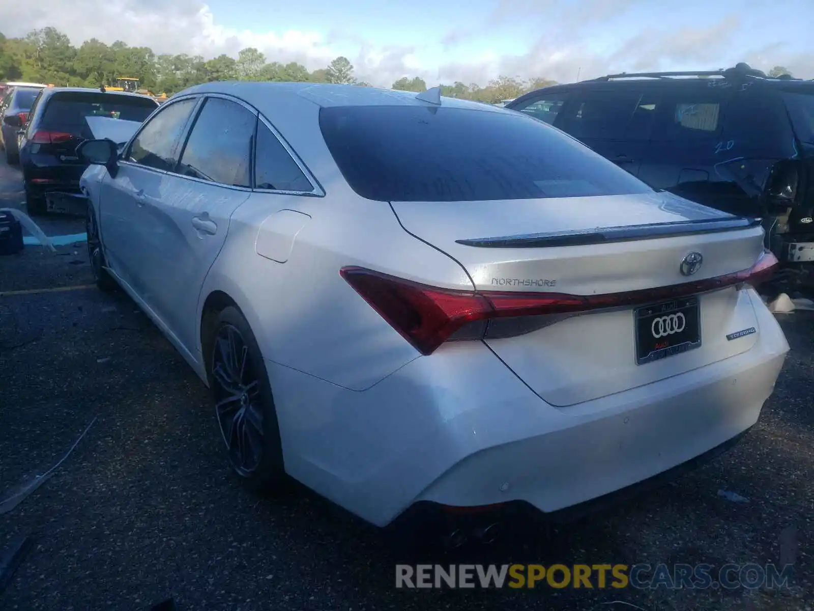 3 Photograph of a damaged car 4T1BZ1FB0KU004652 TOYOTA AVALON 2019