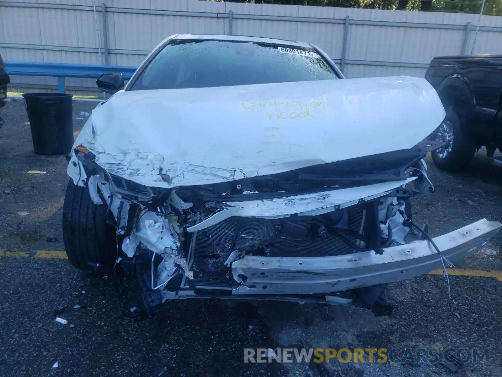 9 Photograph of a damaged car 4T1BZ1FB0KU004652 TOYOTA AVALON 2019