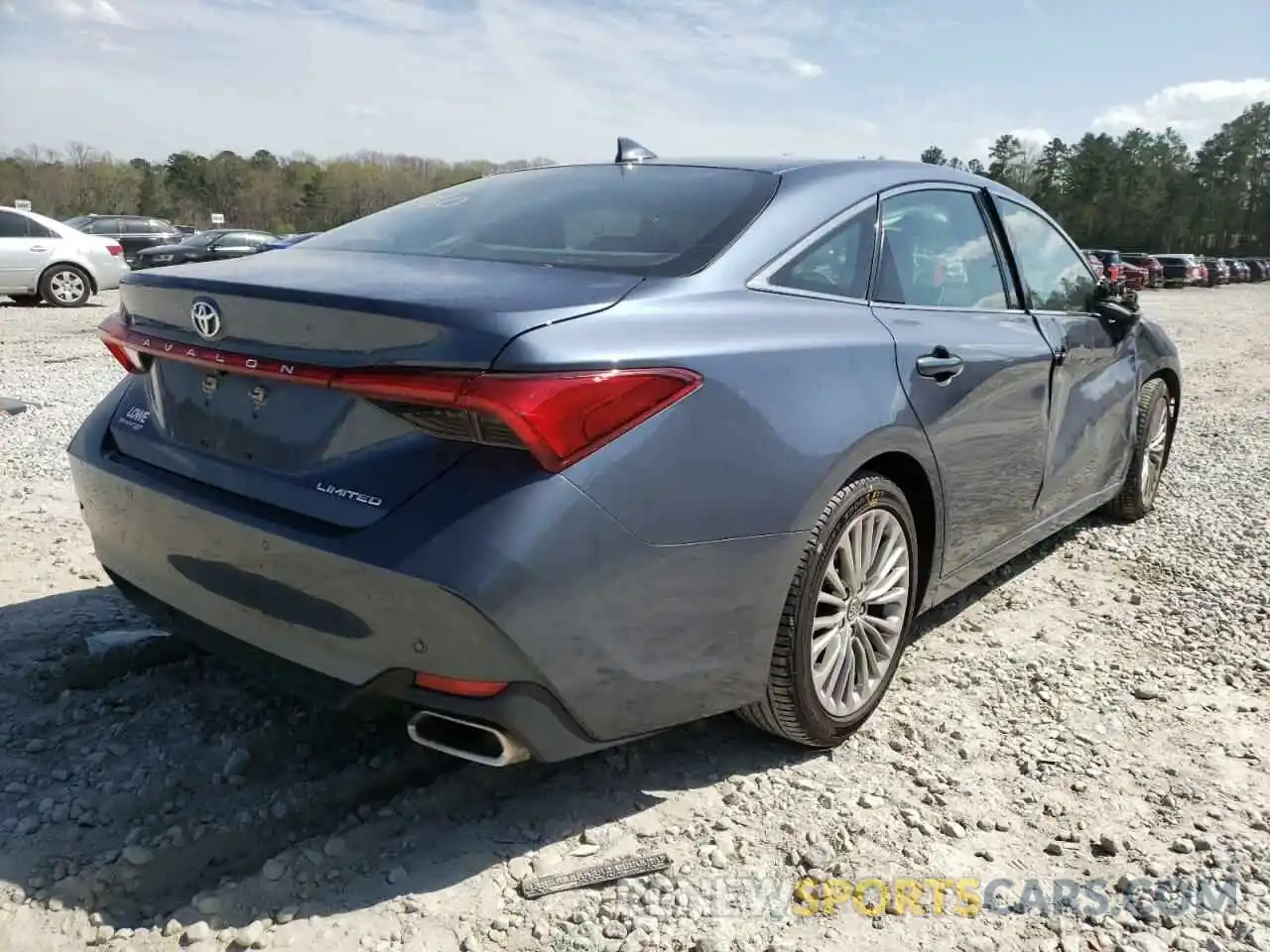 4 Photograph of a damaged car 4T1BZ1FB0KU005235 TOYOTA AVALON 2019