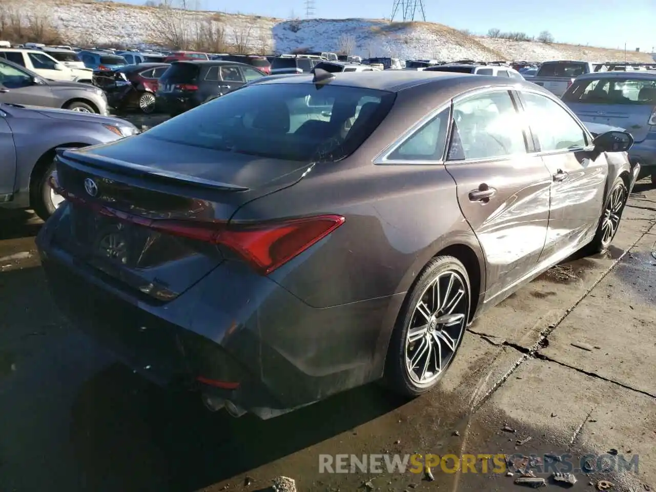 4 Photograph of a damaged car 4T1BZ1FB0KU007759 TOYOTA AVALON 2019