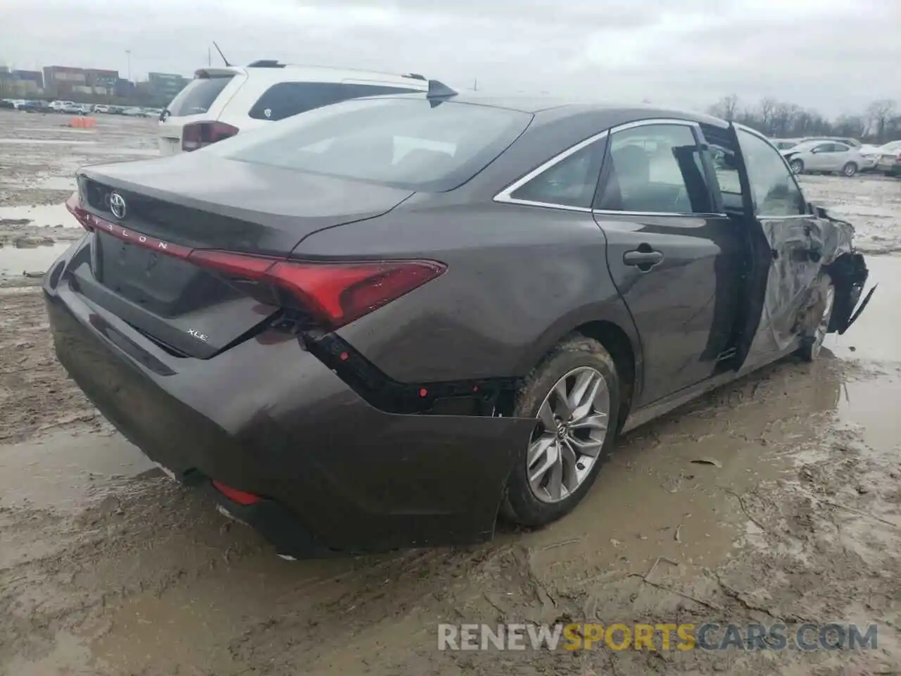 4 Photograph of a damaged car 4T1BZ1FB0KU007793 TOYOTA AVALON 2019