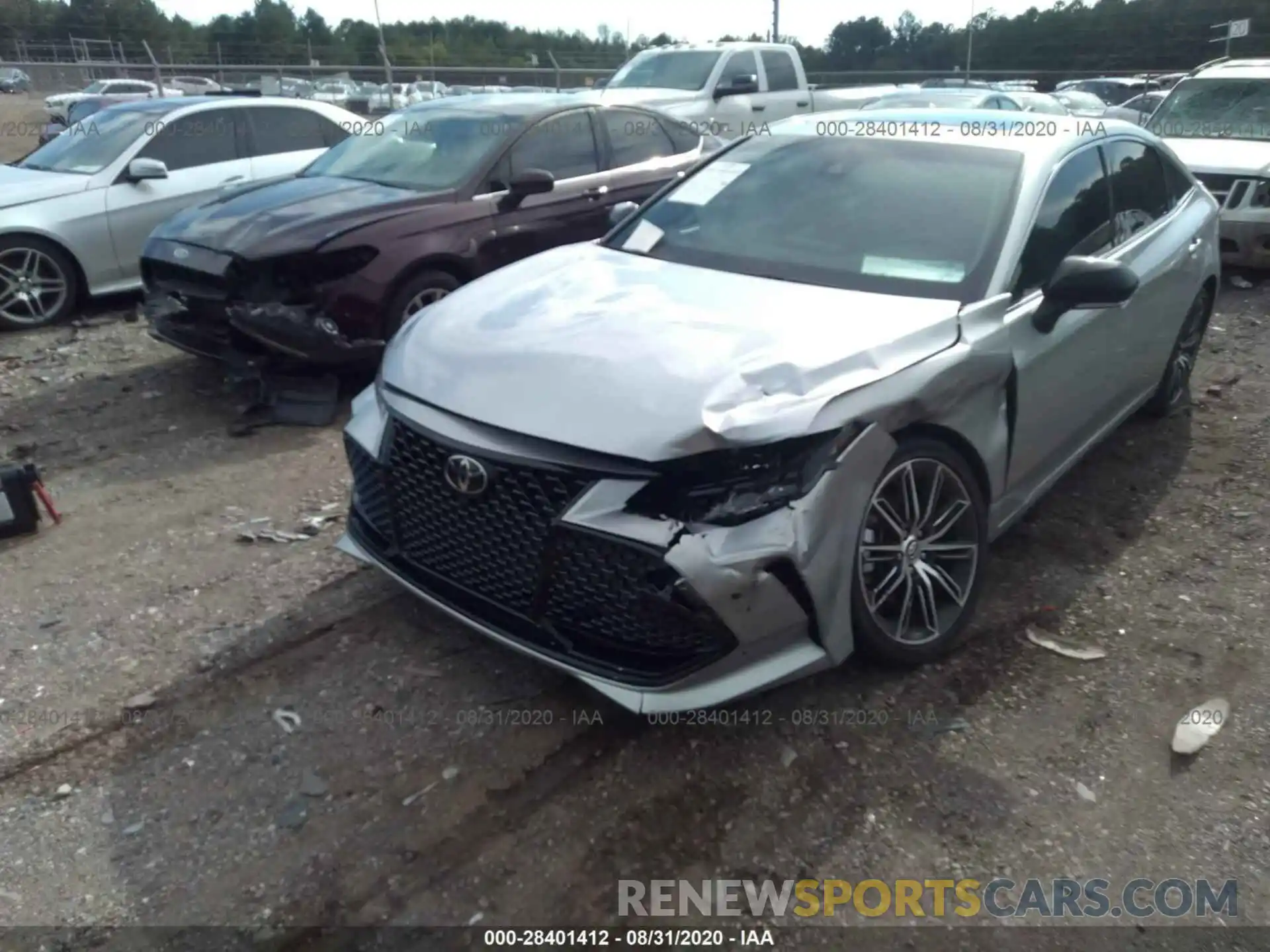 2 Photograph of a damaged car 4T1BZ1FB0KU007843 TOYOTA AVALON 2019