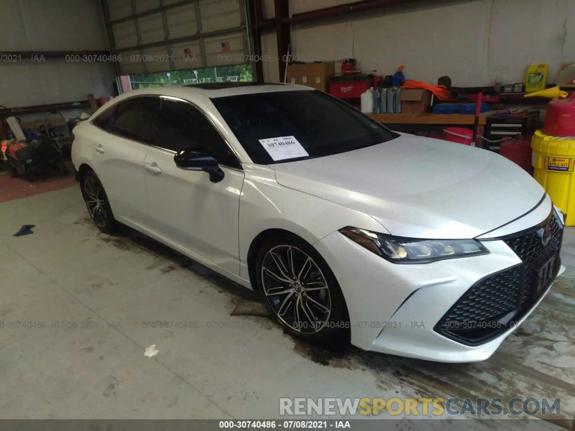 1 Фотография поврежденного автомобиля 4T1BZ1FB0KU008068 TOYOTA AVALON 2019