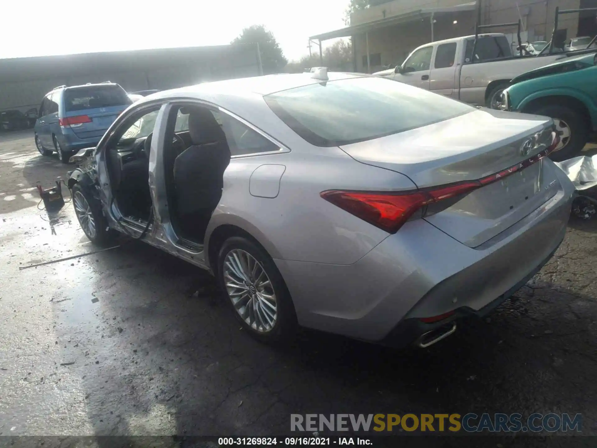 3 Photograph of a damaged car 4T1BZ1FB0KU008409 TOYOTA AVALON 2019