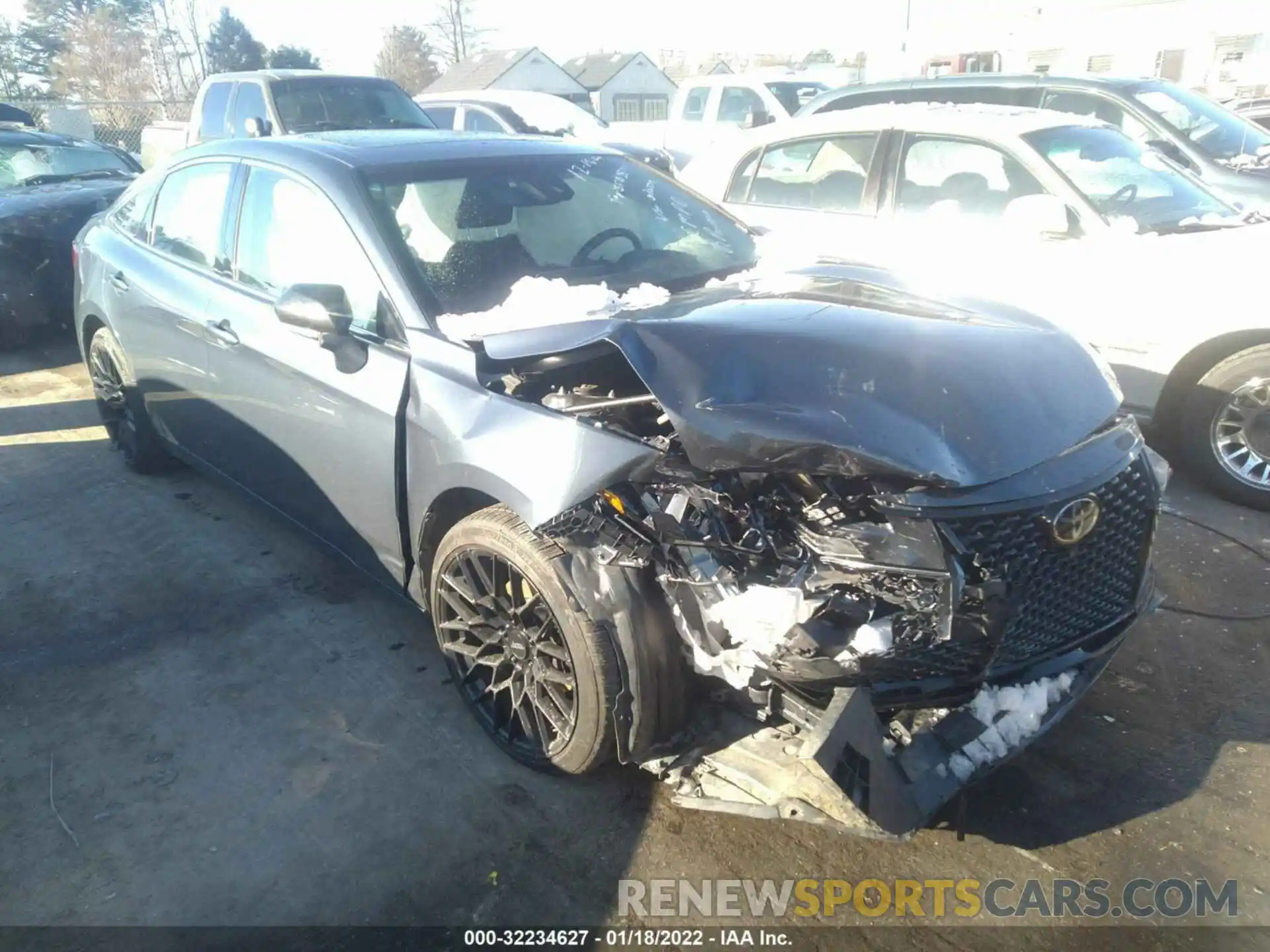 1 Photograph of a damaged car 4T1BZ1FB0KU010337 TOYOTA AVALON 2019