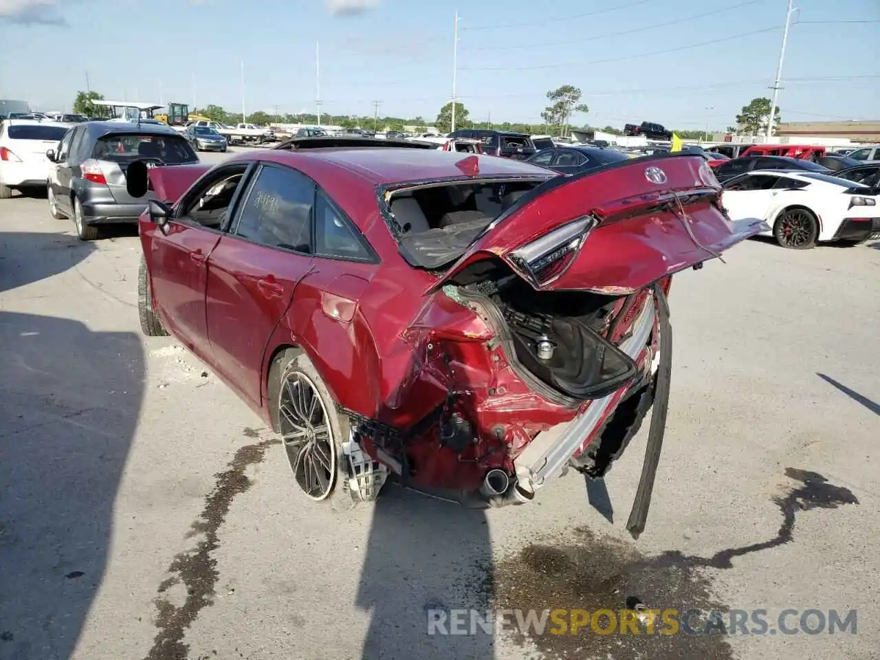 3 Photograph of a damaged car 4T1BZ1FB0KU012010 TOYOTA AVALON 2019