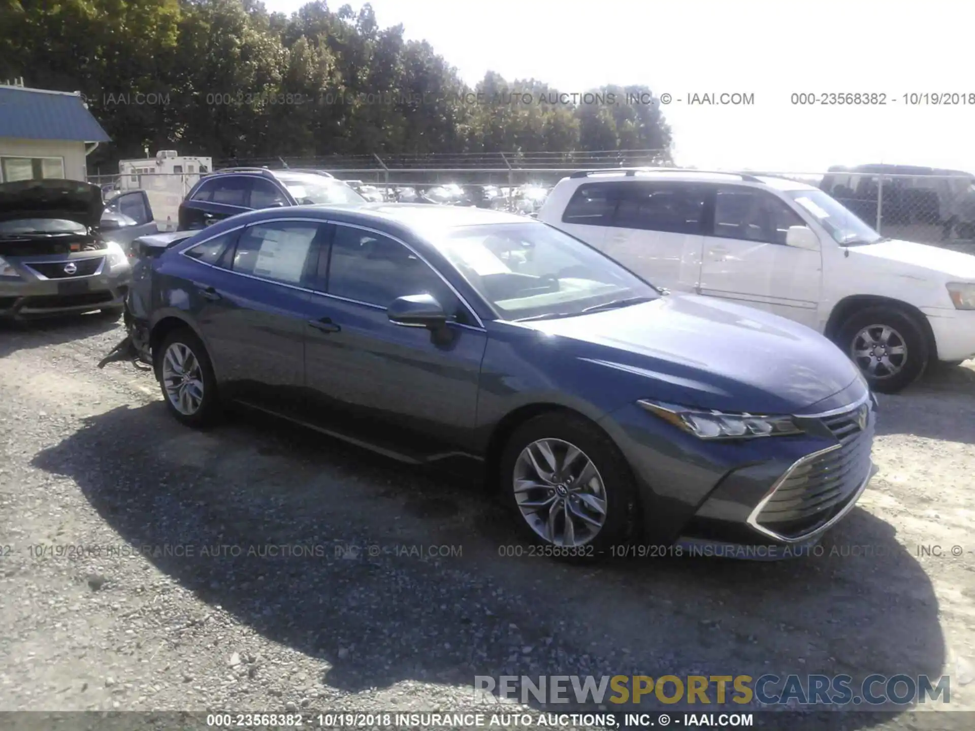 1 Photograph of a damaged car 4T1BZ1FB0KU012735 TOYOTA AVALON 2019