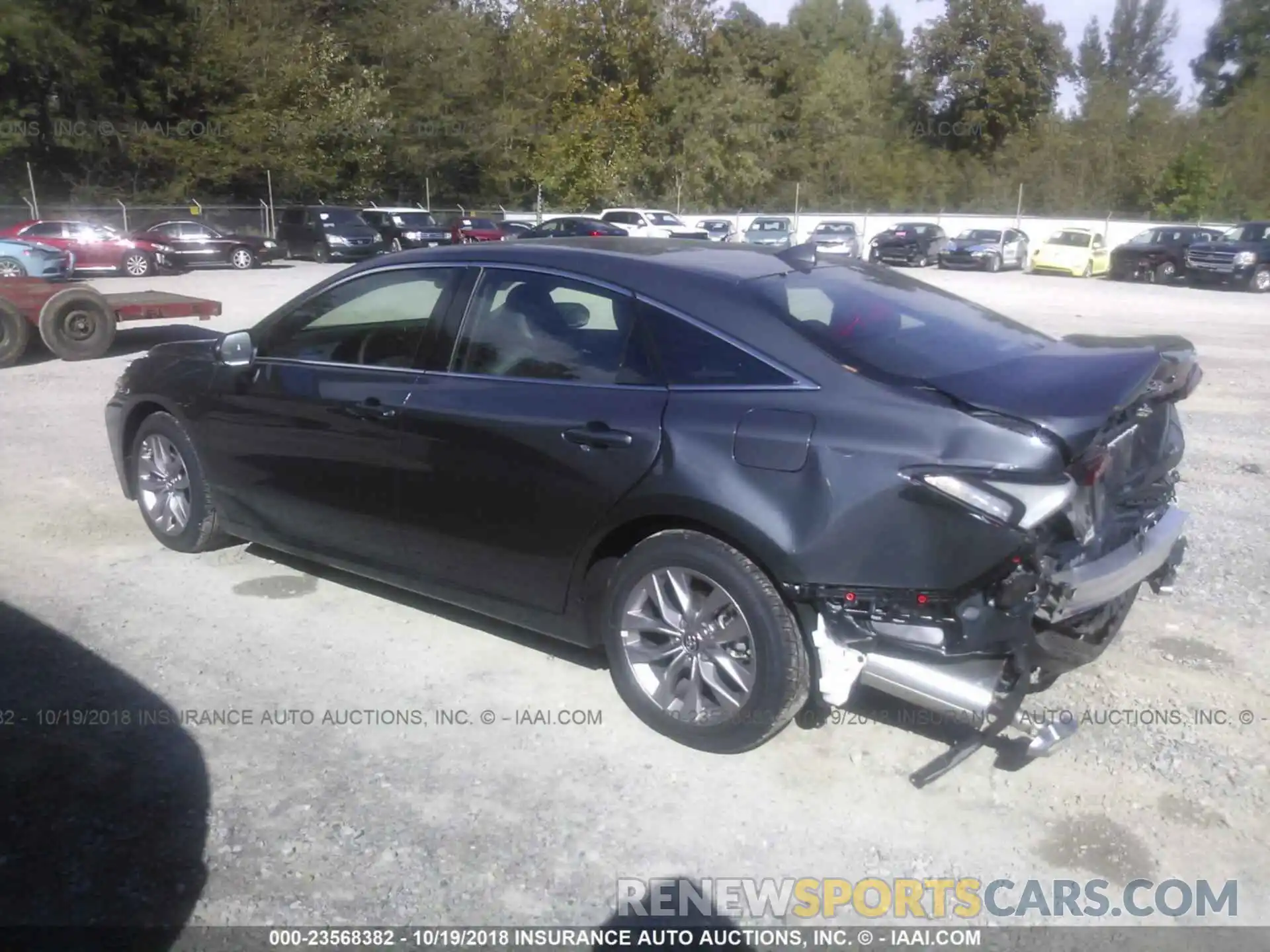 3 Photograph of a damaged car 4T1BZ1FB0KU012735 TOYOTA AVALON 2019