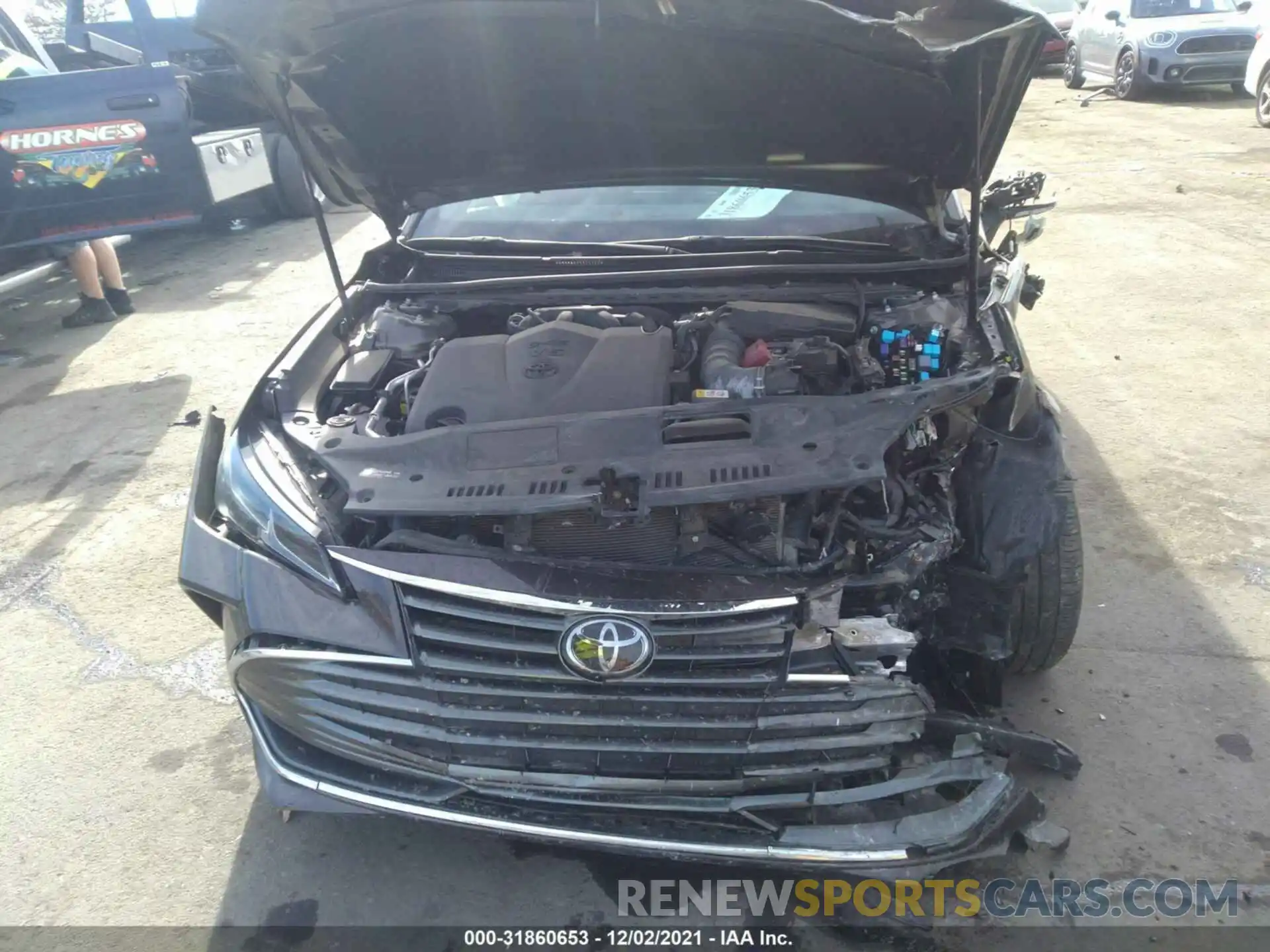 10 Photograph of a damaged car 4T1BZ1FB0KU012878 TOYOTA AVALON 2019