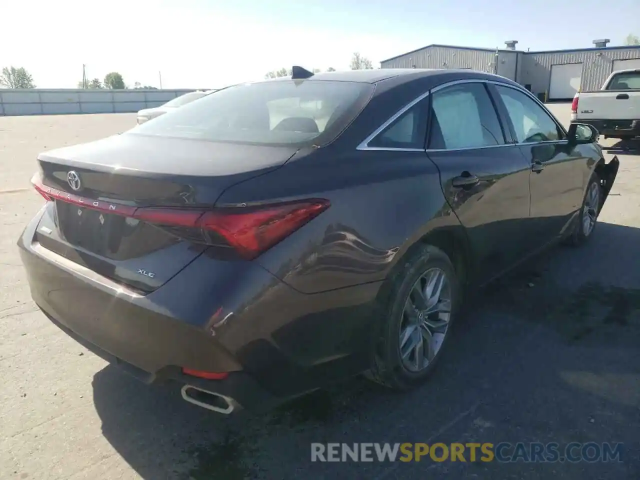 4 Photograph of a damaged car 4T1BZ1FB0KU014632 TOYOTA AVALON 2019