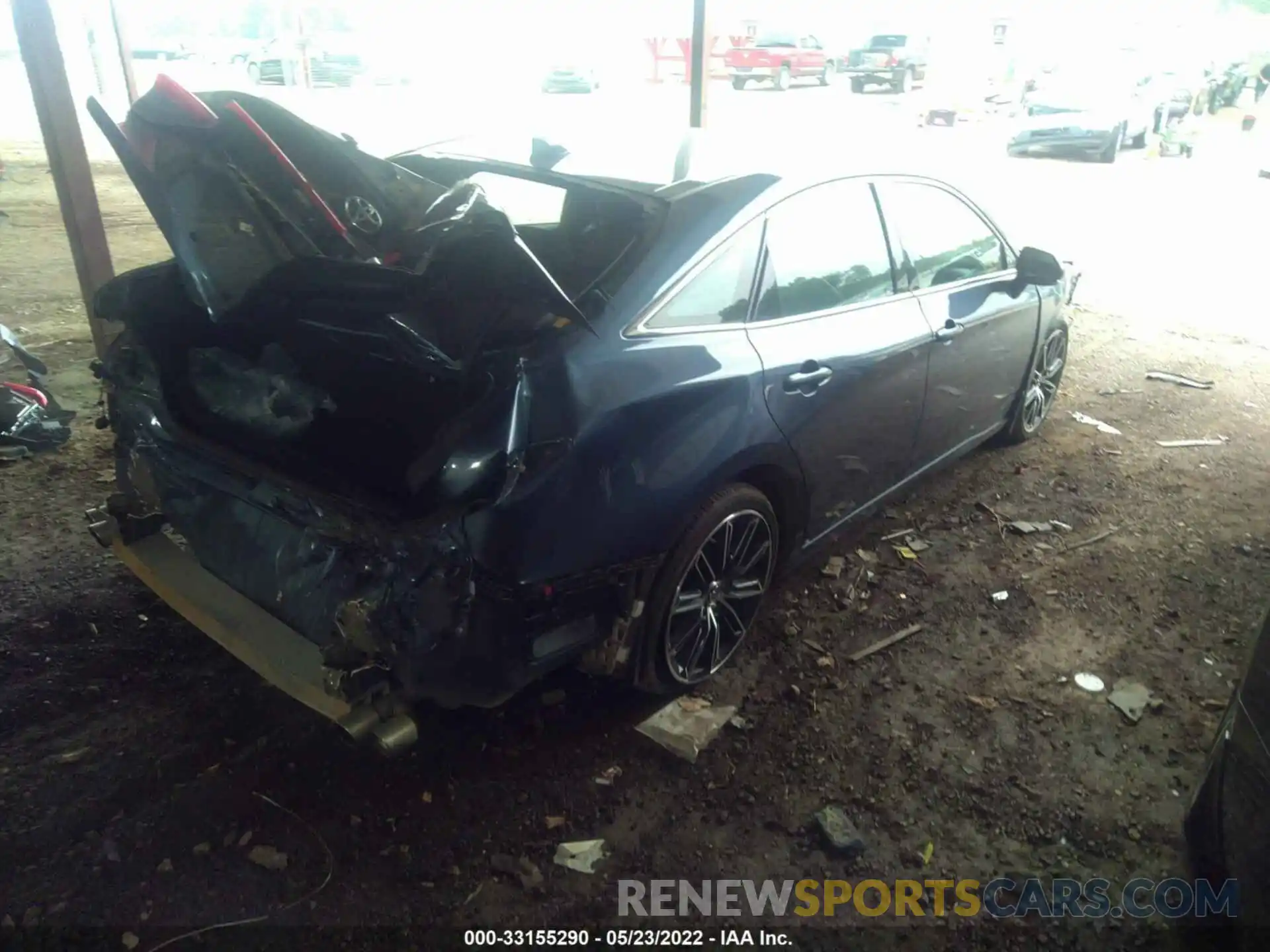 4 Photograph of a damaged car 4T1BZ1FB0KU016333 TOYOTA AVALON 2019