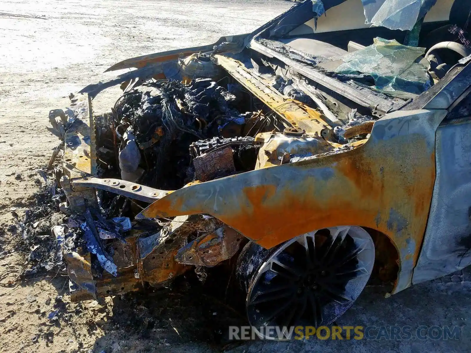 10 Фотография поврежденного автомобиля 4T1BZ1FB0KU017238 TOYOTA AVALON 2019