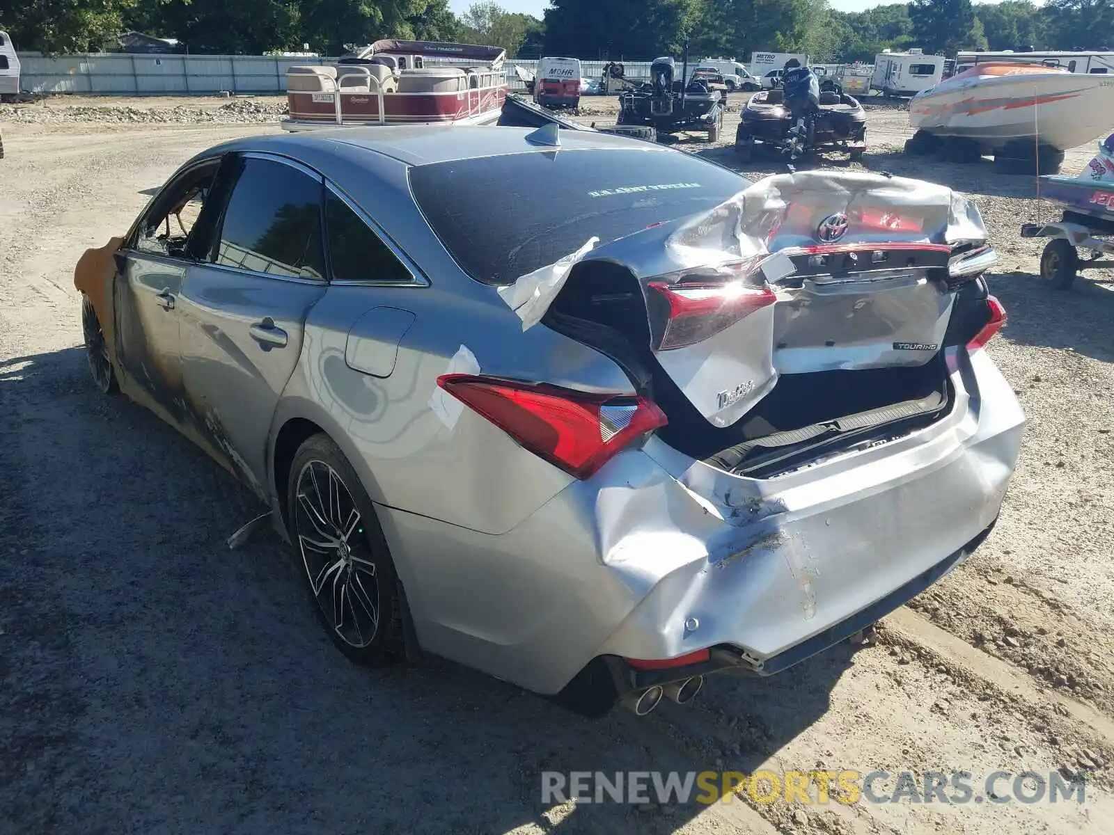 3 Photograph of a damaged car 4T1BZ1FB0KU017238 TOYOTA AVALON 2019