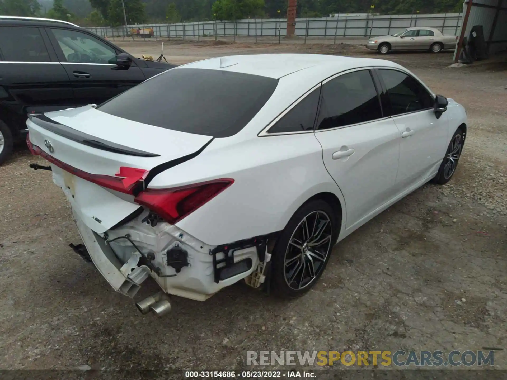 4 Фотография поврежденного автомобиля 4T1BZ1FB0KU018860 TOYOTA AVALON 2019