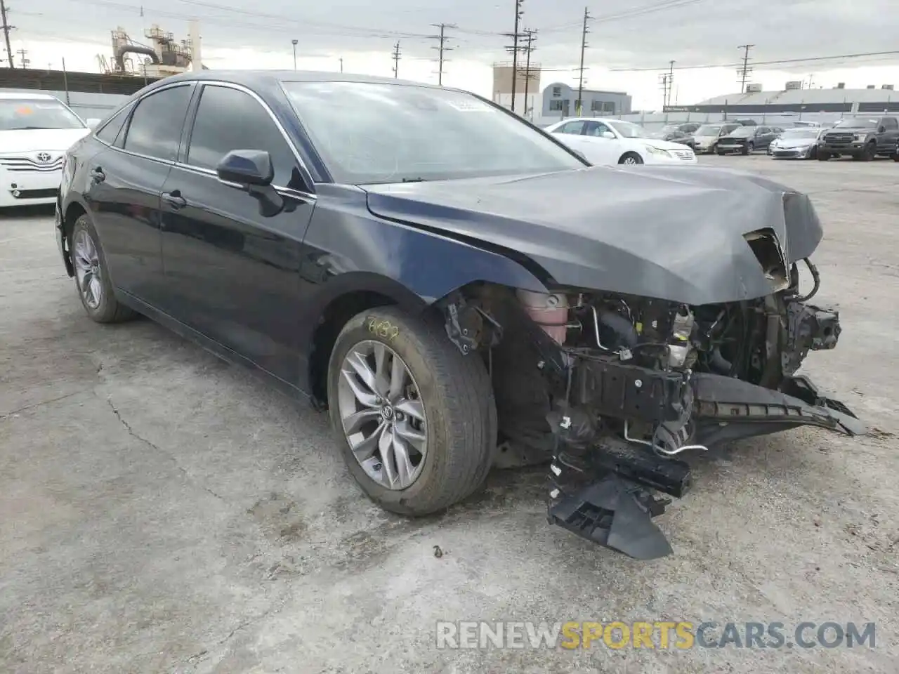 1 Photograph of a damaged car 4T1BZ1FB0KU019085 TOYOTA AVALON 2019