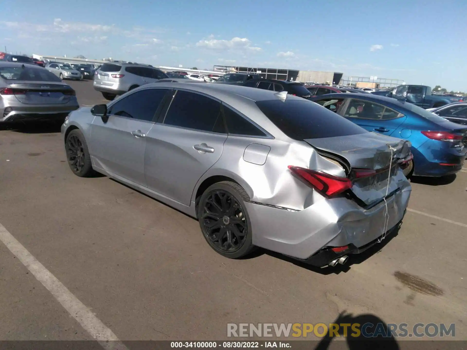 3 Photograph of a damaged car 4T1BZ1FB0KU025971 TOYOTA AVALON 2019