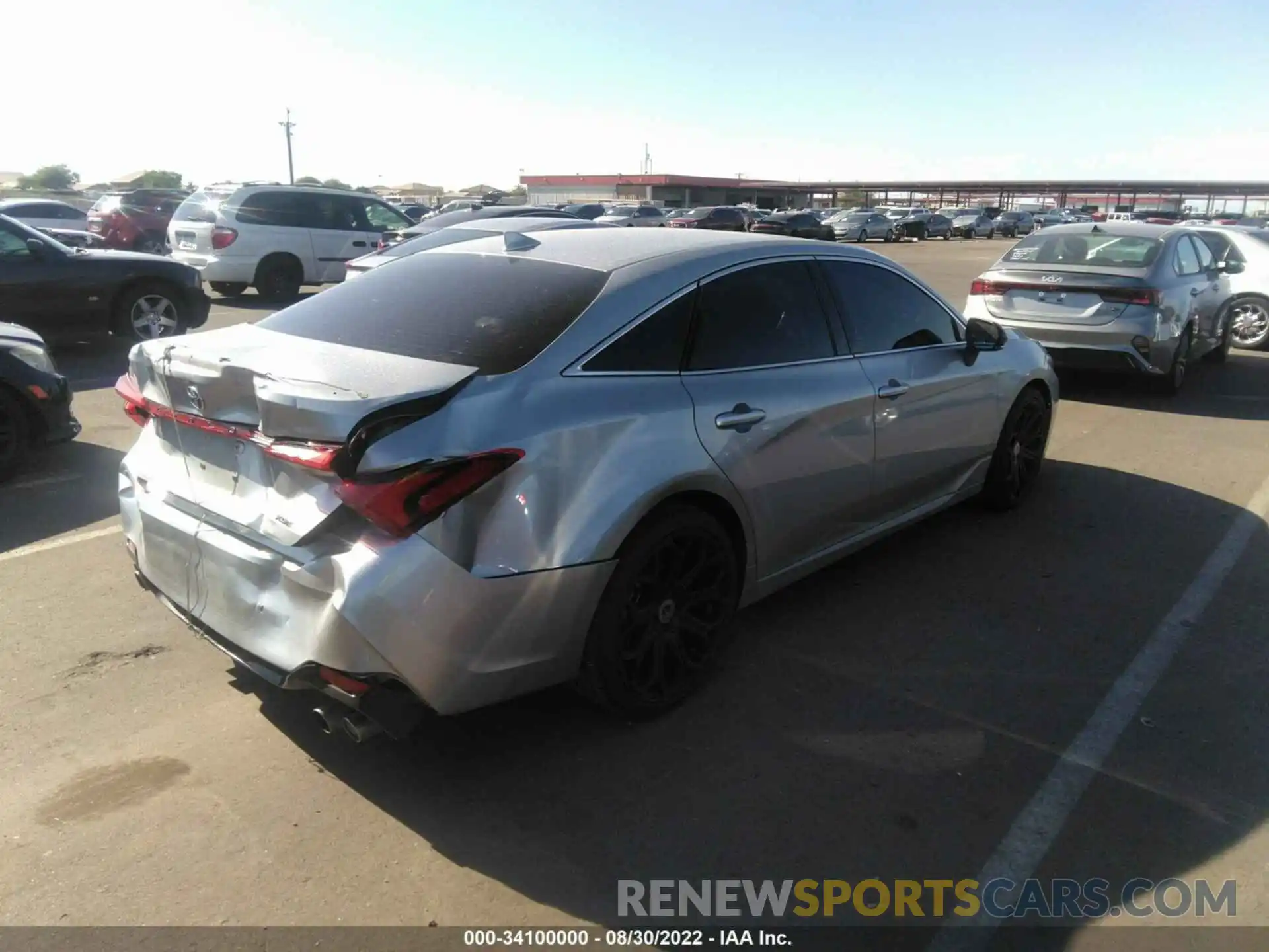 4 Photograph of a damaged car 4T1BZ1FB0KU025971 TOYOTA AVALON 2019