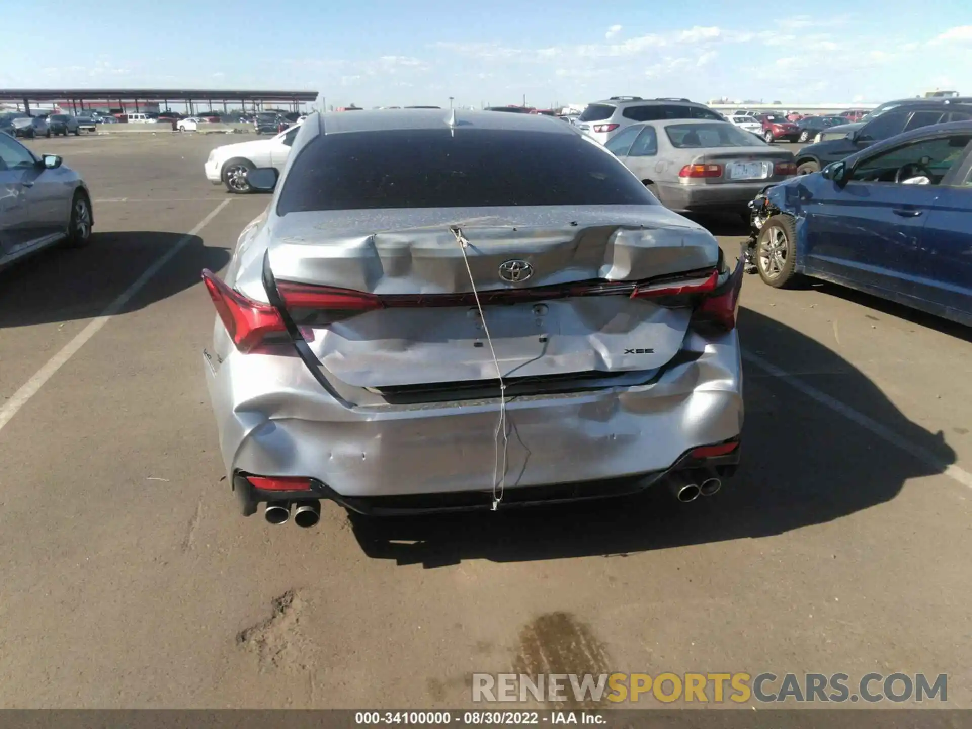 6 Photograph of a damaged car 4T1BZ1FB0KU025971 TOYOTA AVALON 2019