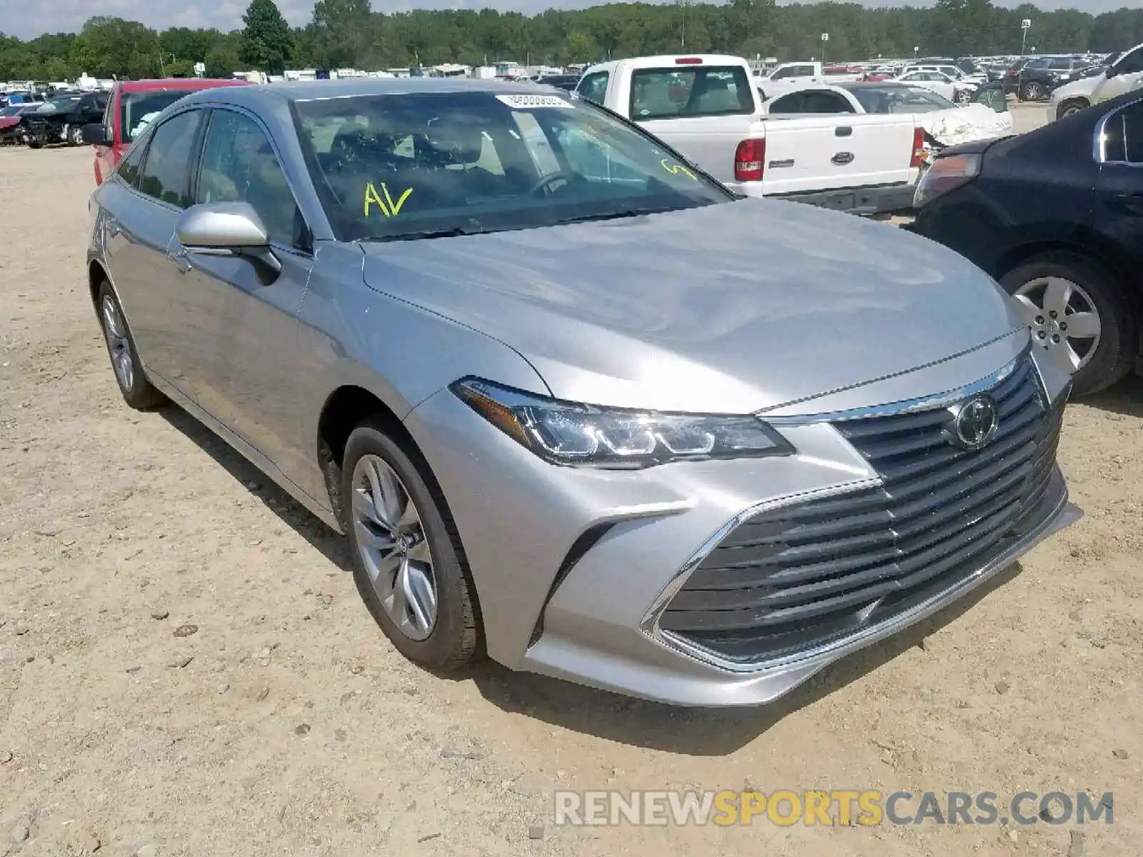 1 Photograph of a damaged car 4T1BZ1FB0KU027171 TOYOTA AVALON 2019