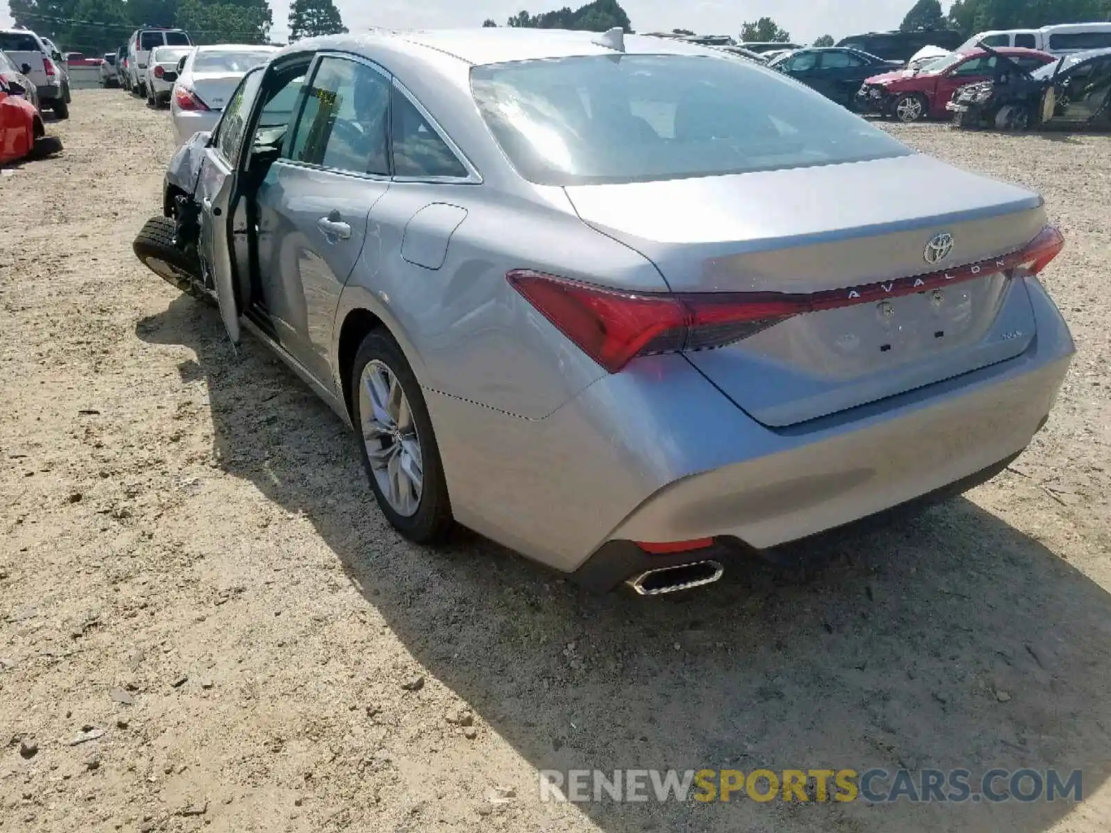 3 Photograph of a damaged car 4T1BZ1FB0KU027171 TOYOTA AVALON 2019