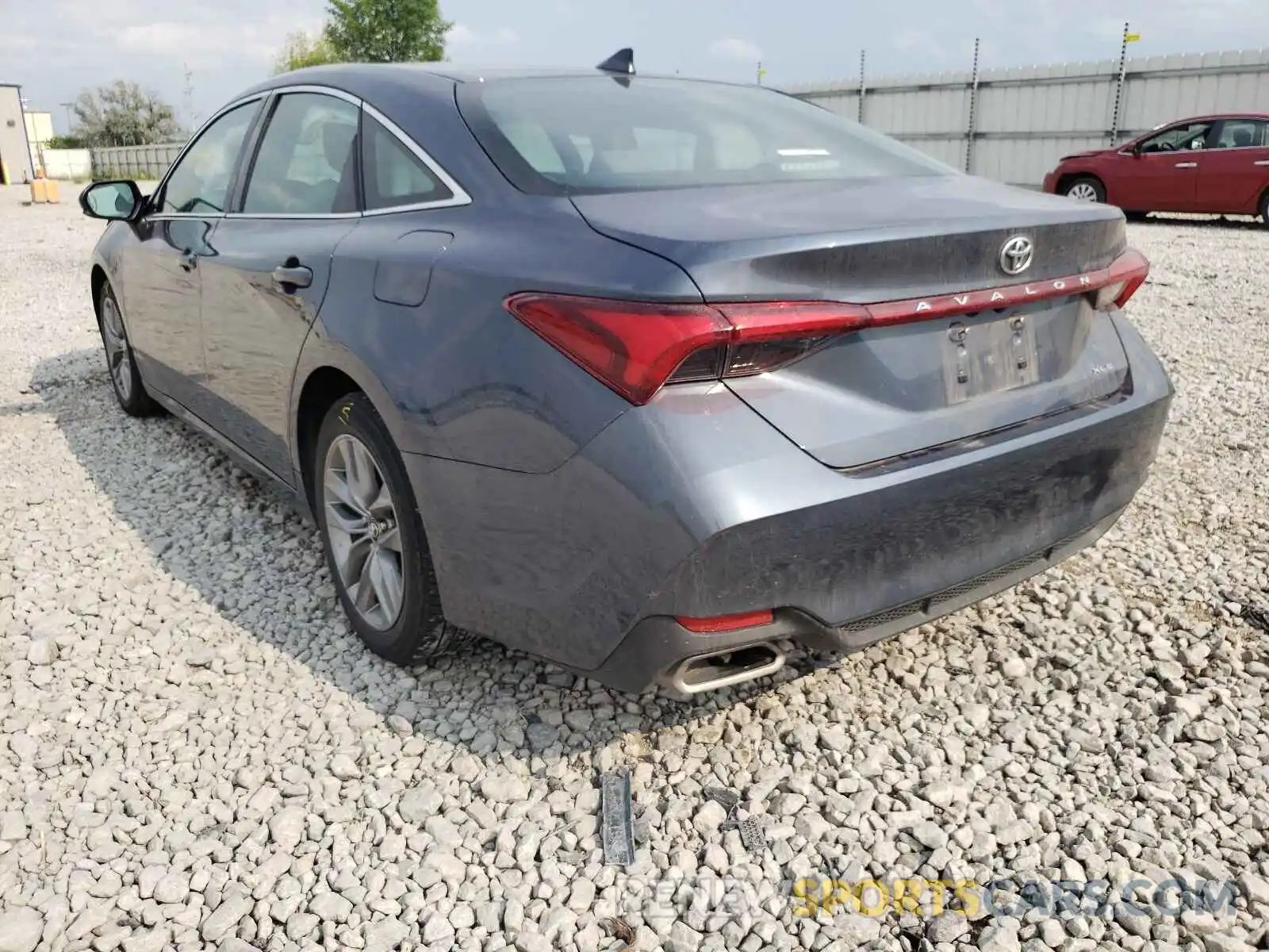 3 Photograph of a damaged car 4T1BZ1FB0KU029535 TOYOTA AVALON 2019