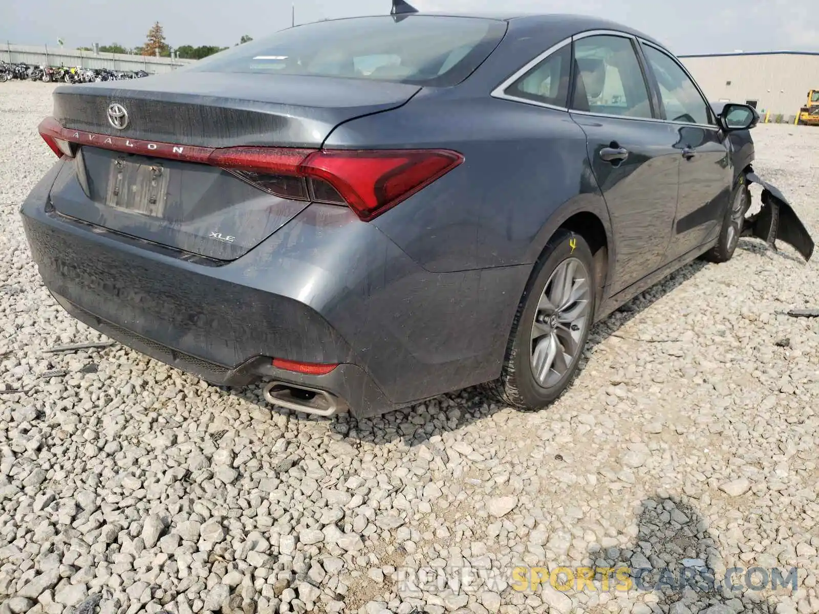 4 Фотография поврежденного автомобиля 4T1BZ1FB0KU029535 TOYOTA AVALON 2019