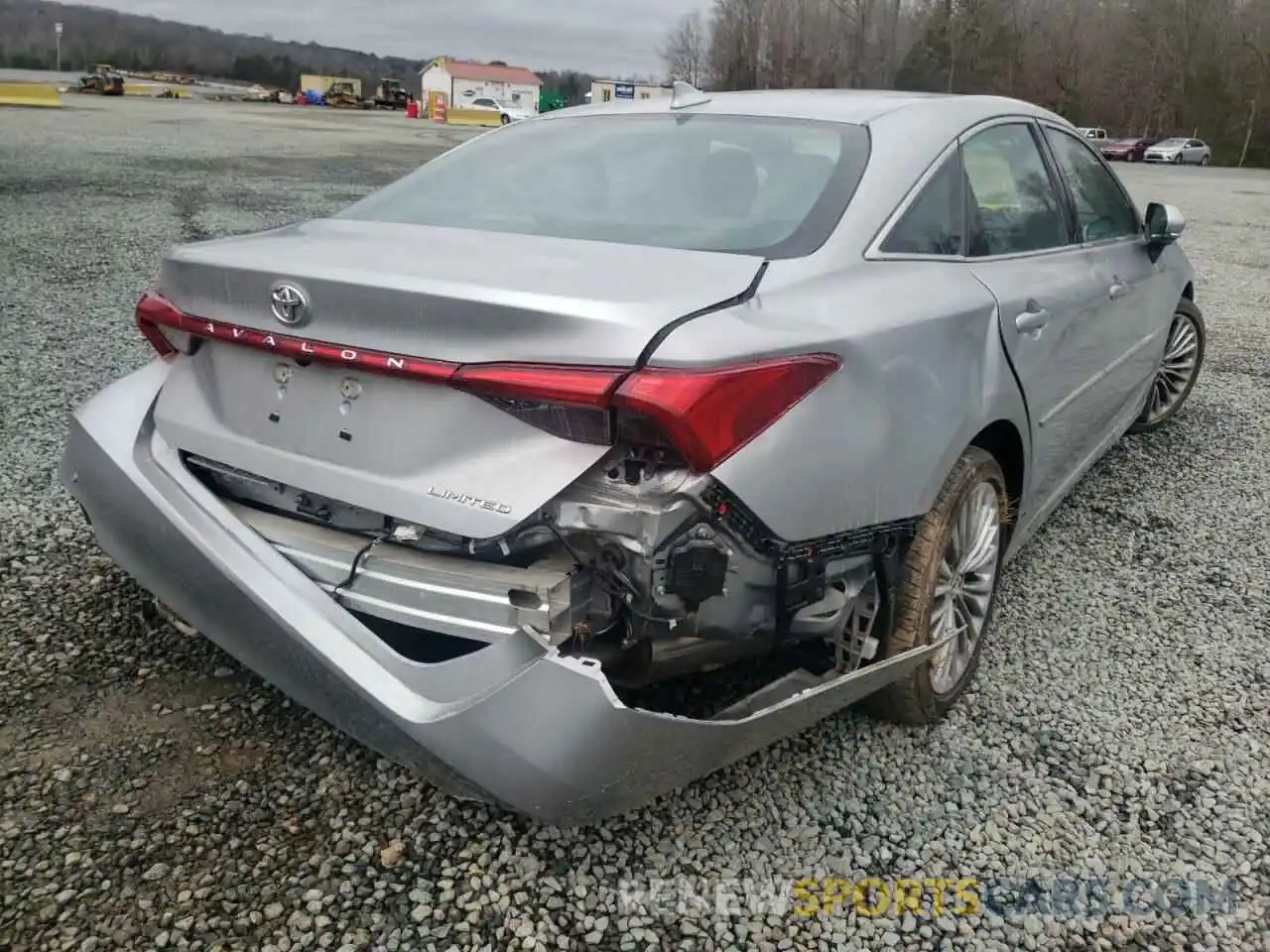 4 Photograph of a damaged car 4T1BZ1FB0KU030359 TOYOTA AVALON 2019