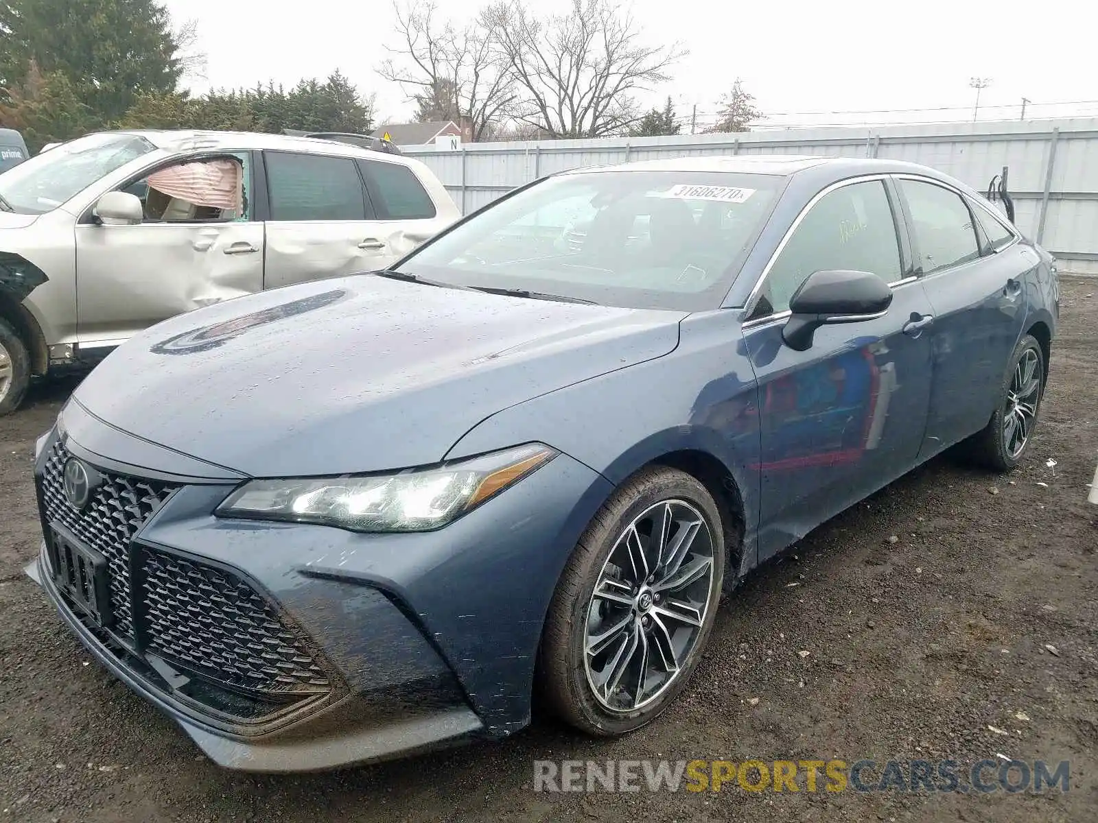 2 Photograph of a damaged car 4T1BZ1FB0KU030460 TOYOTA AVALON 2019