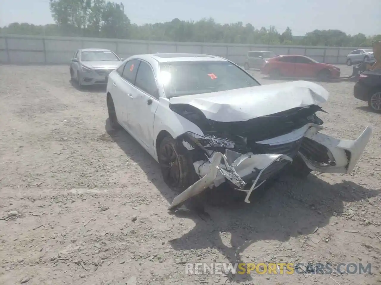 1 Photograph of a damaged car 4T1BZ1FB0KU031138 TOYOTA AVALON 2019