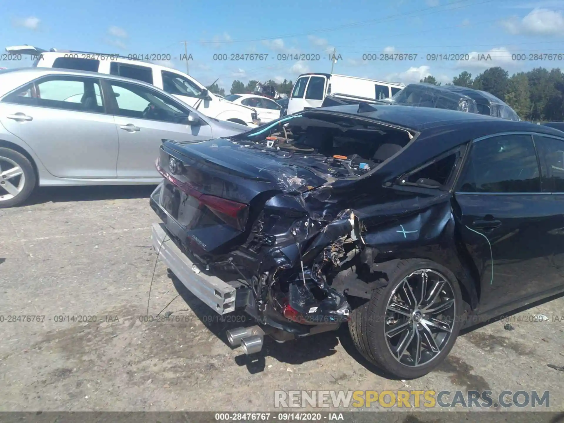 6 Photograph of a damaged car 4T1BZ1FB0KU033388 TOYOTA AVALON 2019