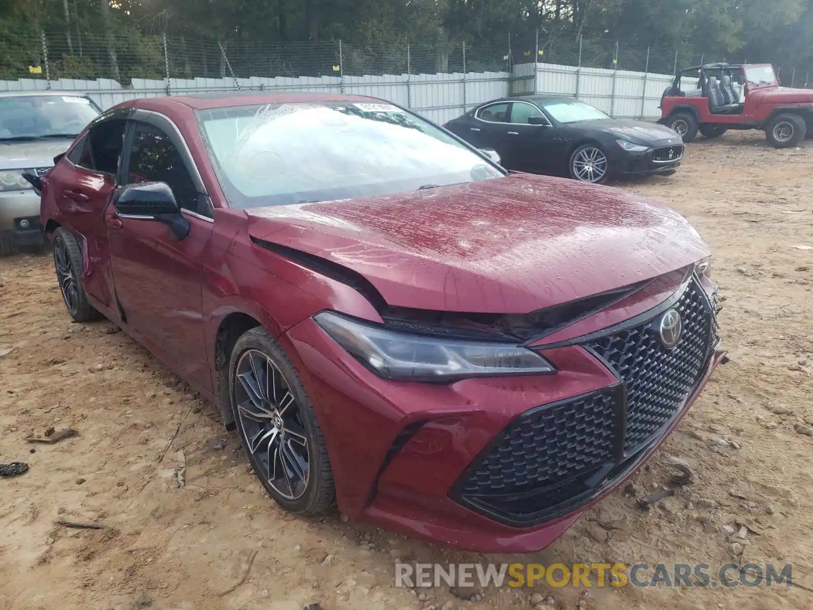 1 Photograph of a damaged car 4T1BZ1FB0KU033679 TOYOTA AVALON 2019