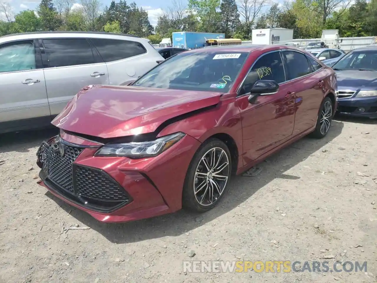 2 Photograph of a damaged car 4T1BZ1FB0KU034928 TOYOTA AVALON 2019