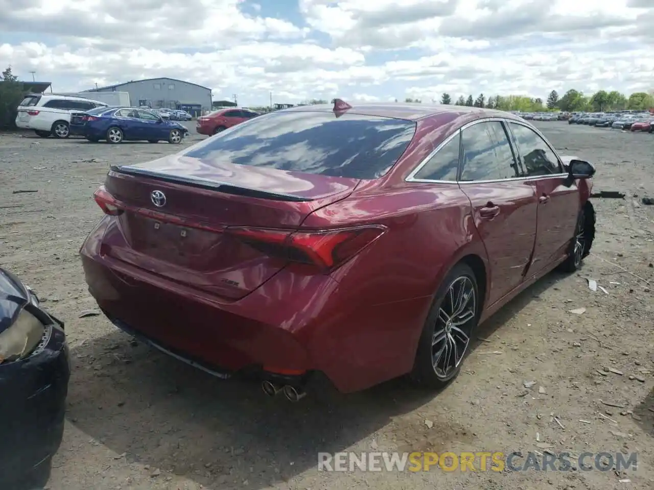 4 Photograph of a damaged car 4T1BZ1FB0KU034928 TOYOTA AVALON 2019