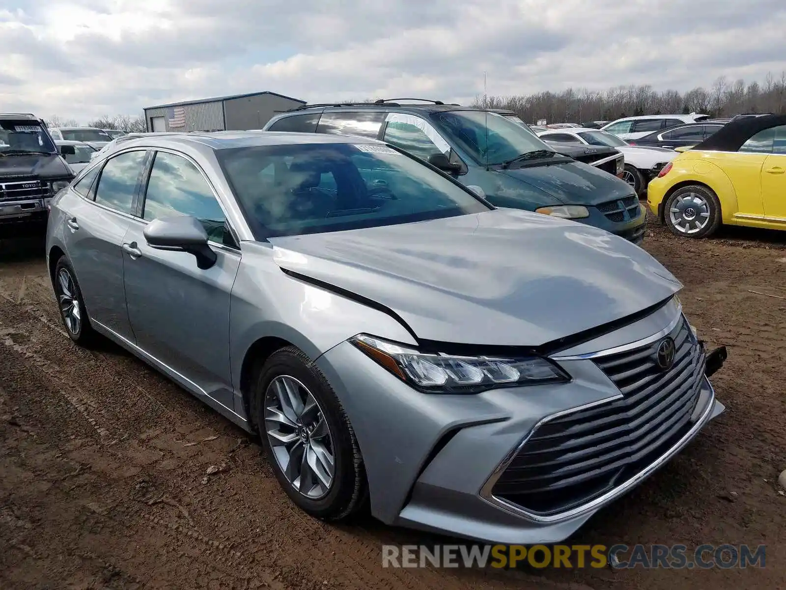 1 Photograph of a damaged car 4T1BZ1FB0KU036386 TOYOTA AVALON 2019