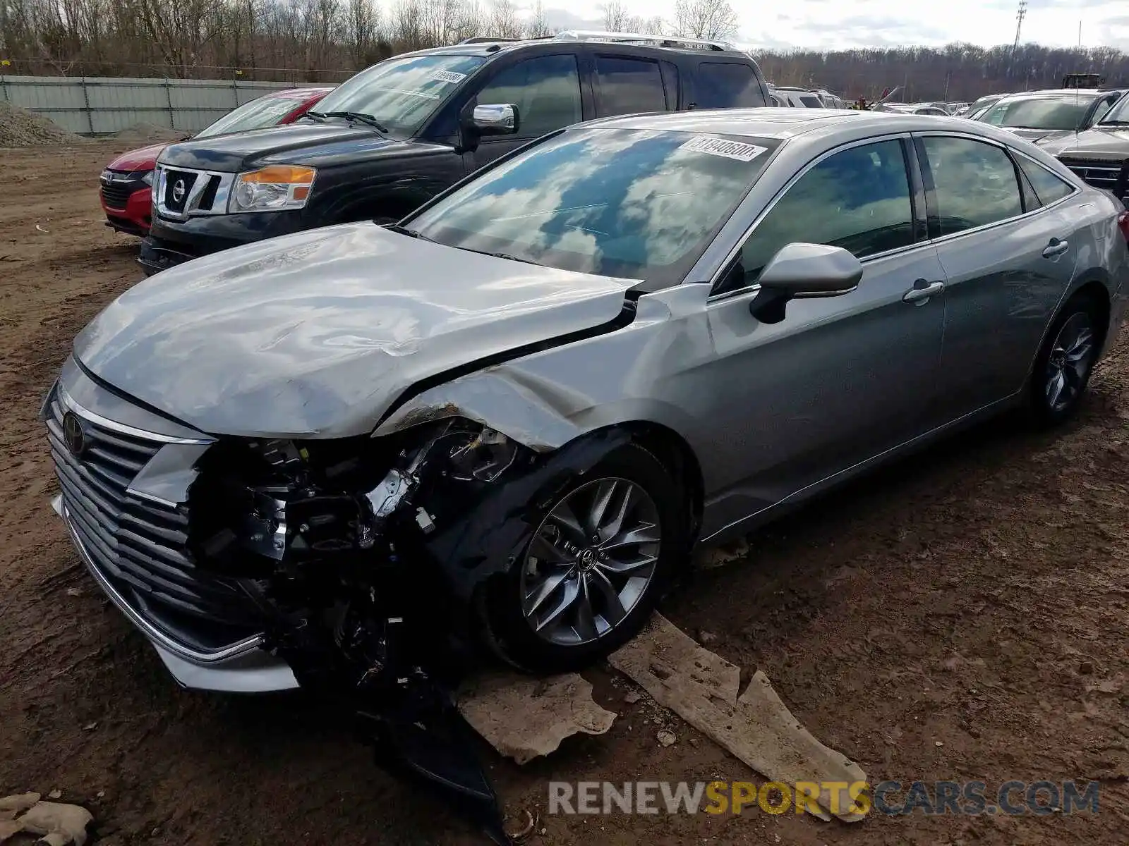 2 Photograph of a damaged car 4T1BZ1FB0KU036386 TOYOTA AVALON 2019