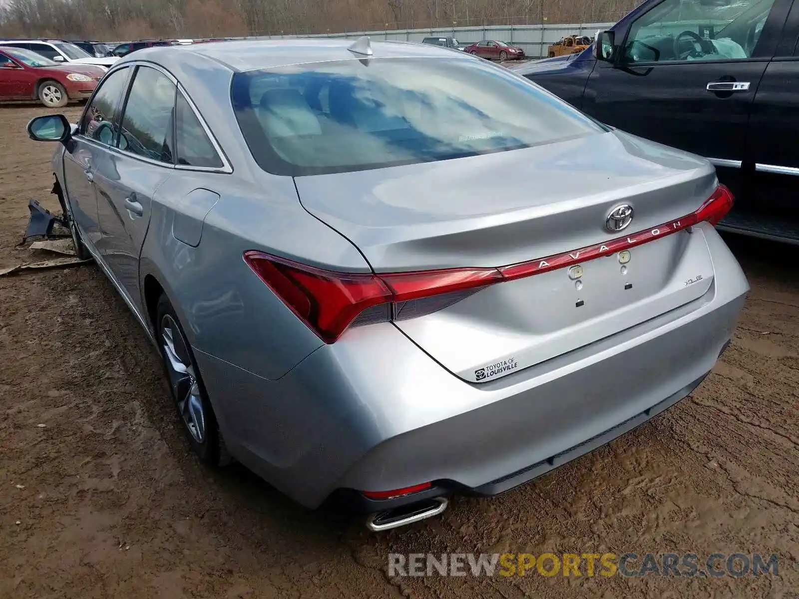 3 Photograph of a damaged car 4T1BZ1FB0KU036386 TOYOTA AVALON 2019