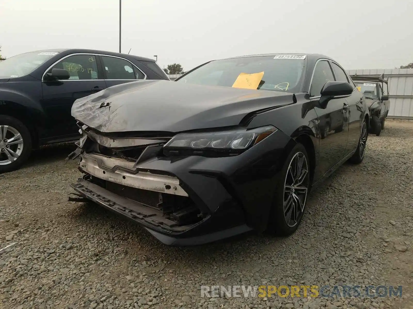 2 Photograph of a damaged car 4T1BZ1FB1KU001470 TOYOTA AVALON 2019