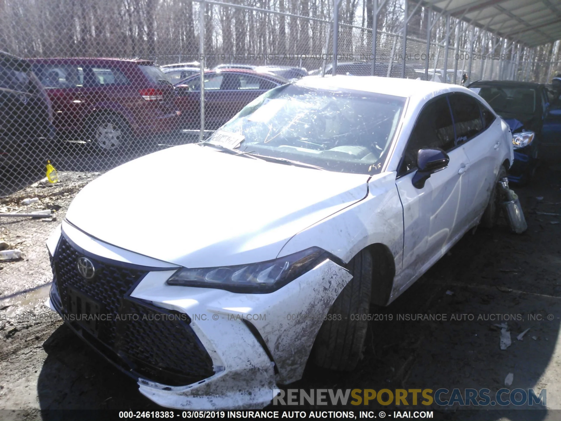 2 Photograph of a damaged car 4T1BZ1FB1KU002764 TOYOTA AVALON 2019