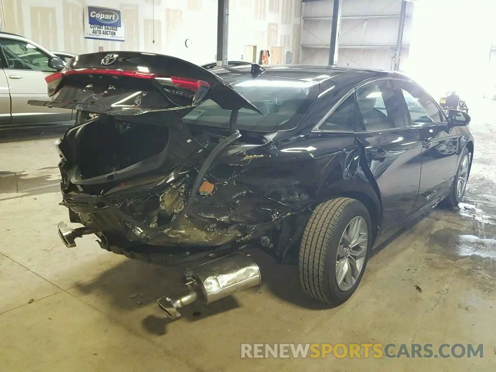 4 Photograph of a damaged car 4T1BZ1FB1KU003364 TOYOTA AVALON 2019