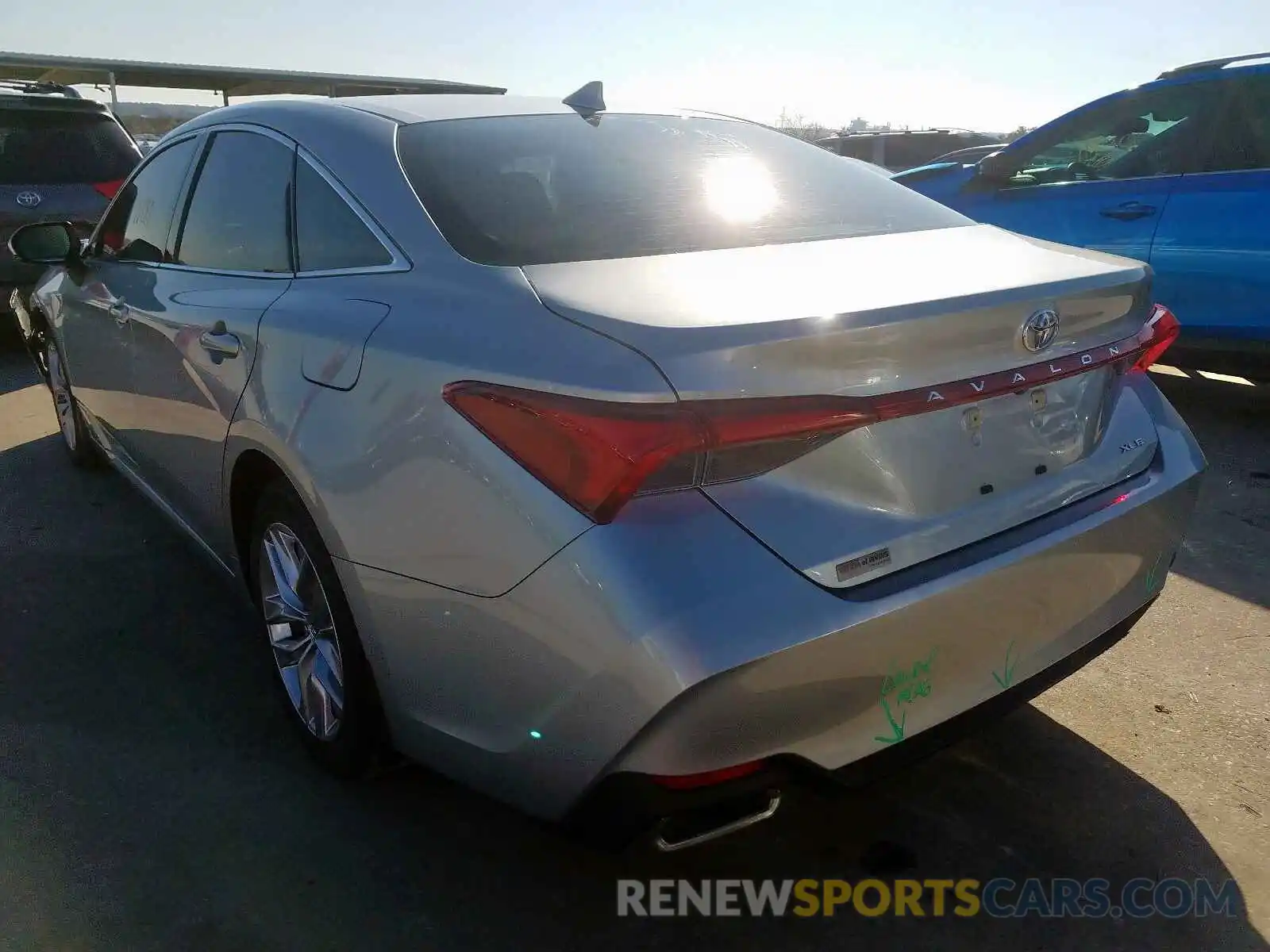 3 Photograph of a damaged car 4T1BZ1FB1KU003445 TOYOTA AVALON 2019