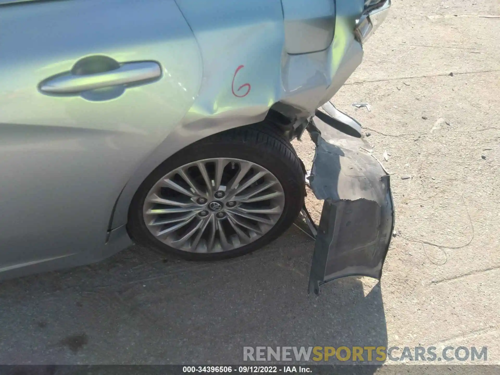 14 Photograph of a damaged car 4T1BZ1FB1KU006717 TOYOTA AVALON 2019