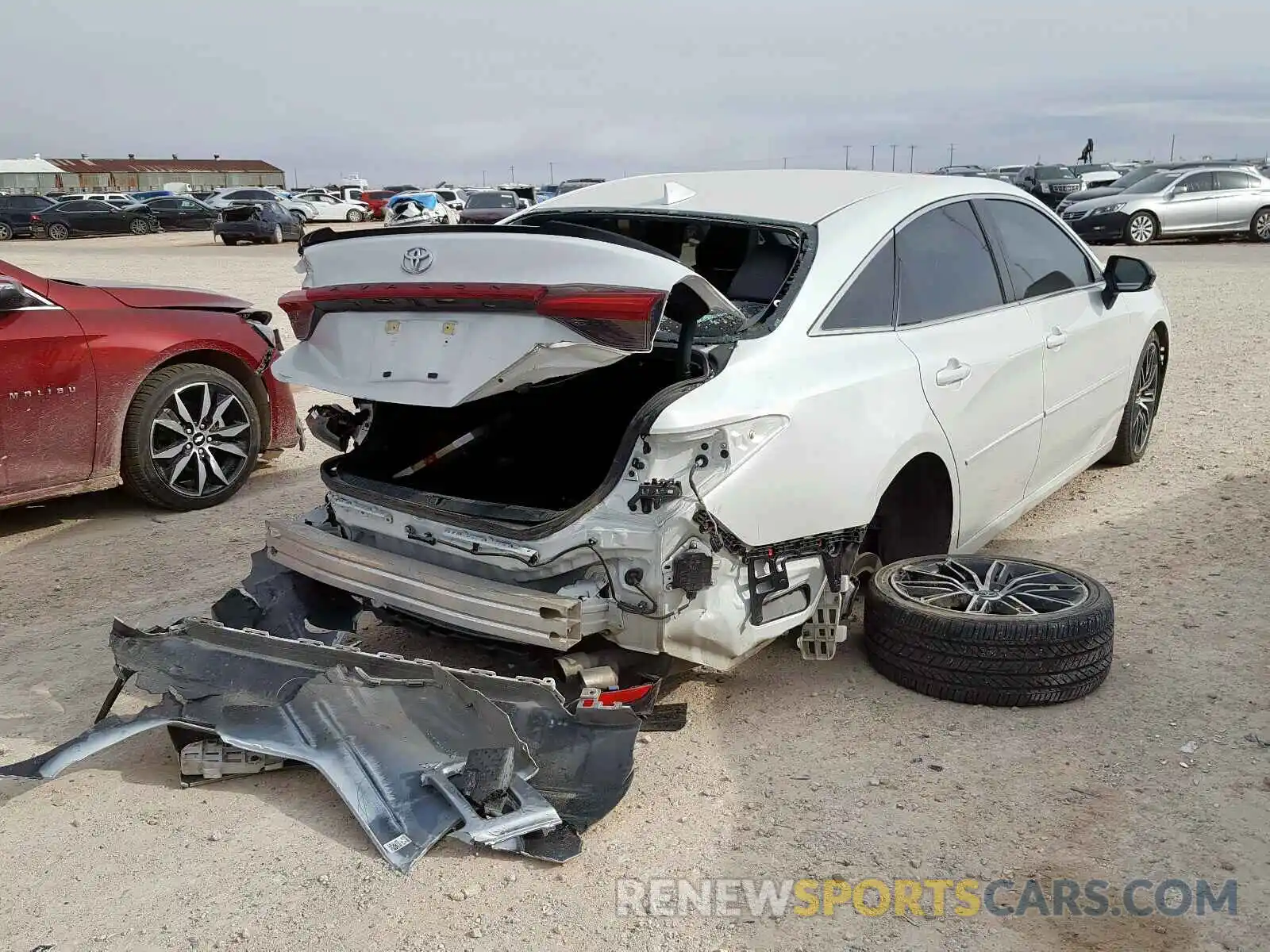 4 Photograph of a damaged car 4T1BZ1FB1KU014705 TOYOTA AVALON 2019