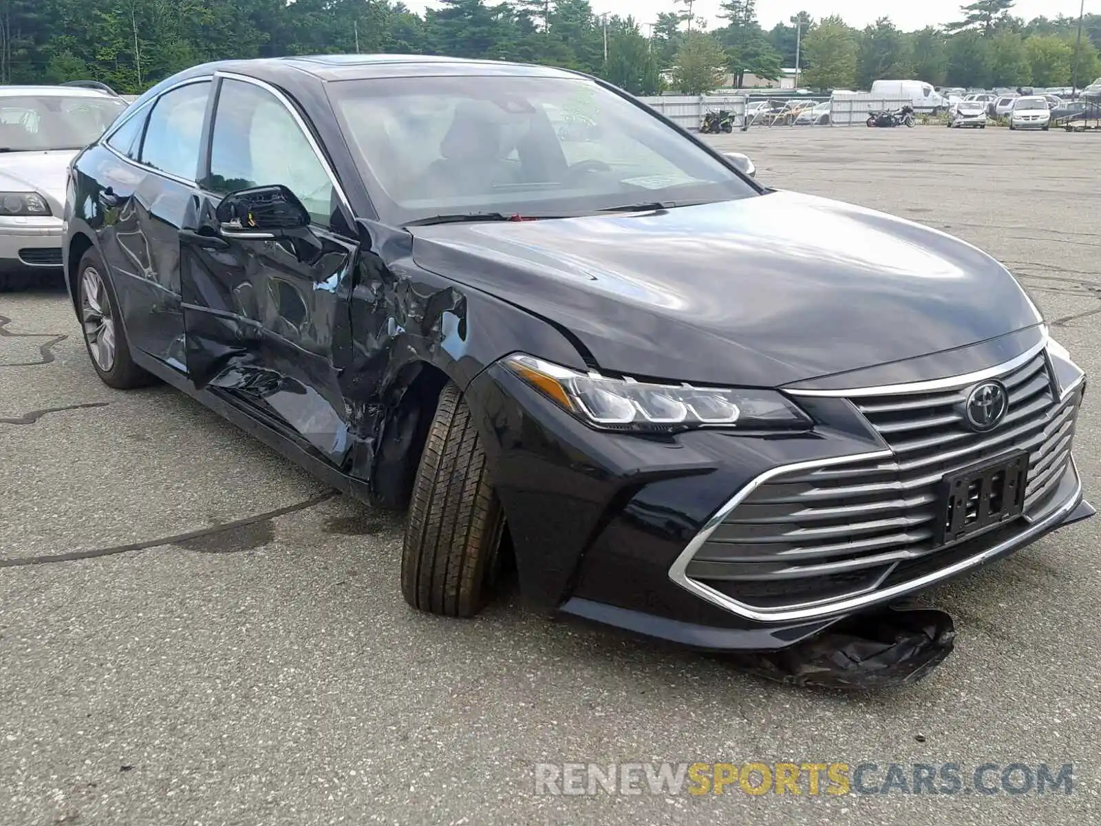 1 Photograph of a damaged car 4T1BZ1FB1KU016759 TOYOTA AVALON 2019