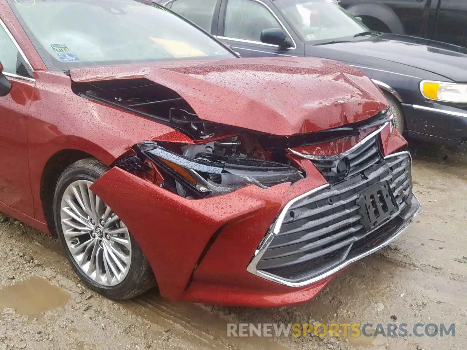 9 Photograph of a damaged car 4T1BZ1FB1KU025736 TOYOTA AVALON 2019